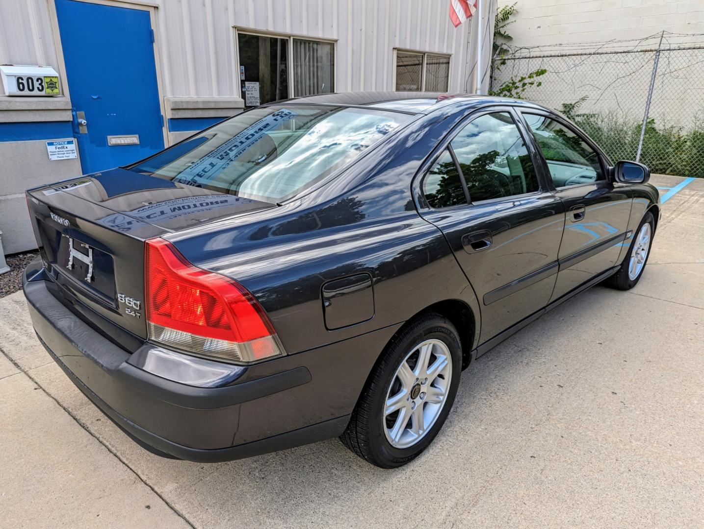 2002 Black Metallic /Black Leather Volvo S60 (YV1RS58D122) with an 2.4L I5 F 20V engine, Automatic transmission, located at 603 Amelia Street, Plymouth, MI, 48170, (734) 459-5520, 42.378841, -83.464546 - Photo#11